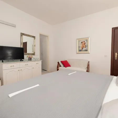 Apartment Bose Makarska