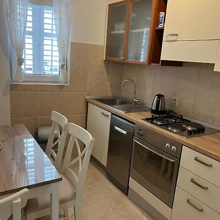 Bose Makarska
